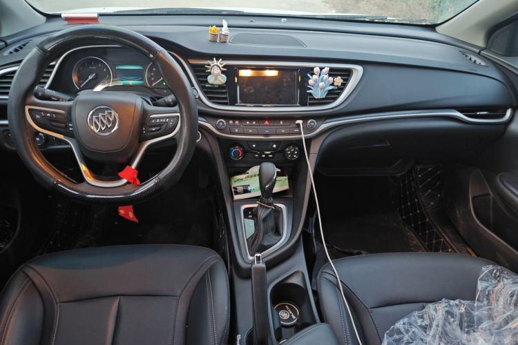 Used Buick GT 2021 Revised Version Flagship 1.5L Automatic Elite Edition Center Console