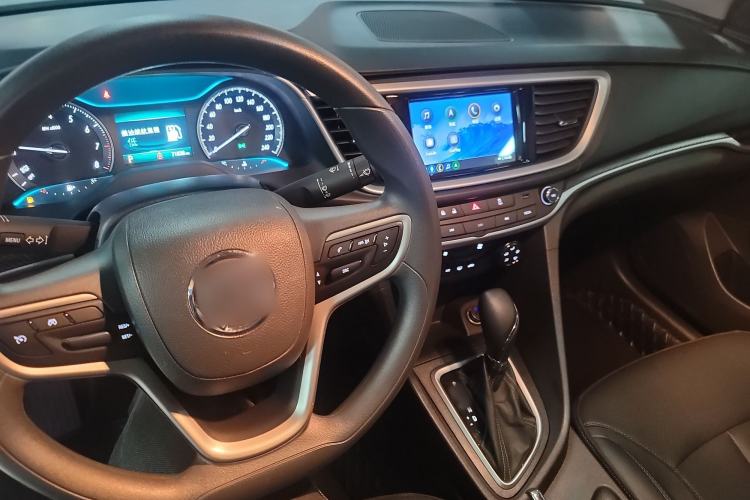 Used Buick GT 2021 Revised Version Flagship 1.5L Automatic Elite Edition Center Console