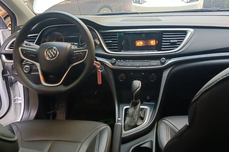 Used Buick GT 2021 Revised Version Flagship 1.5L Automatic Elite Edition Center Console