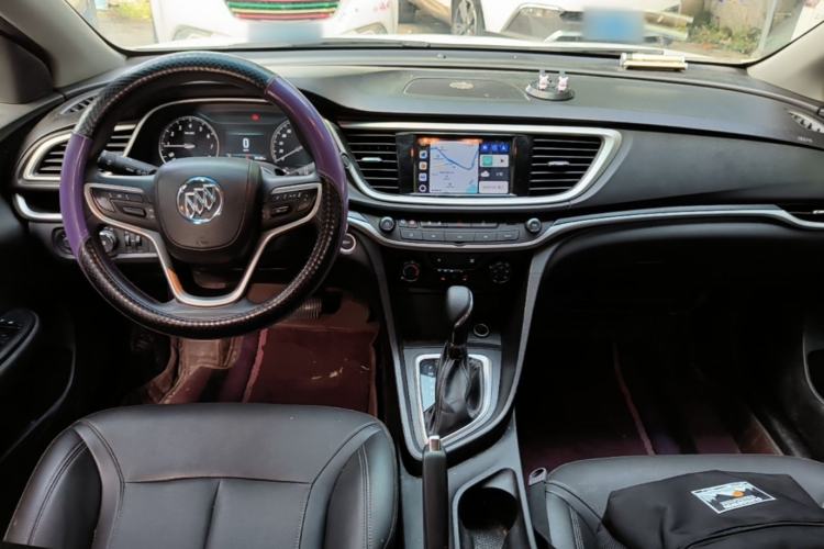 Used Buick GT 2021 Revised Version 1.3T Automatic Mild Hybrid Elite Edition Center Console
