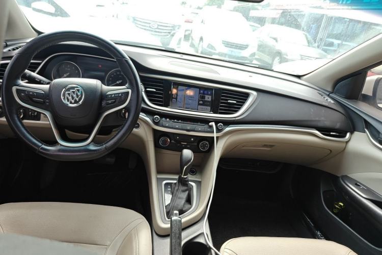 Used Buick GT 2021 Revised Version Flagship 1.5L Automatic Elite Edition Center Console