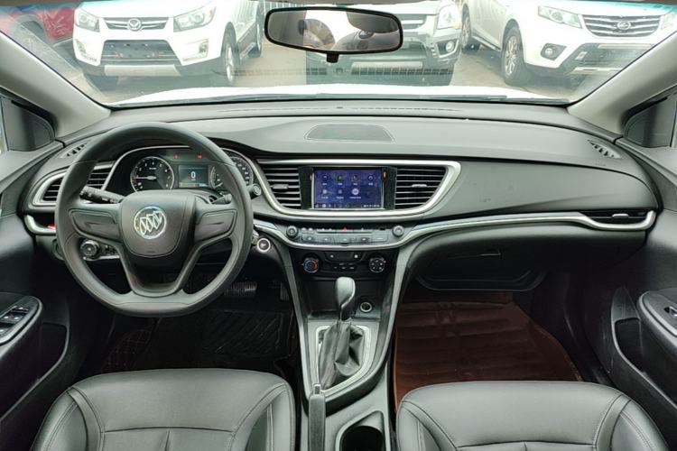 Used Buick GT 2021 1.3T Automatic Mild Hybrid Elite Version Center Console