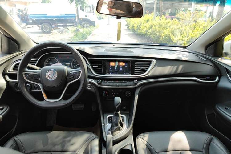 Used Buick GT 2021 Revised Version Flagship 1.5L Automatic Elite Edition Center Console
