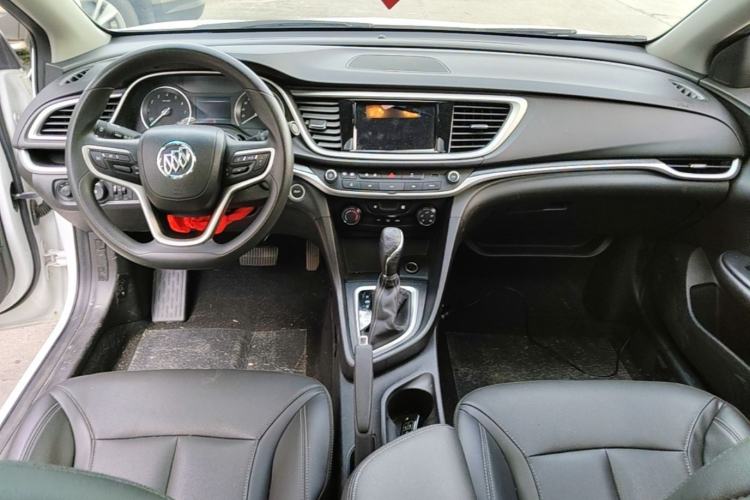 Used Buick GT 2021 Revised Version Flagship 1.5L Automatic Elite Edition Center Console