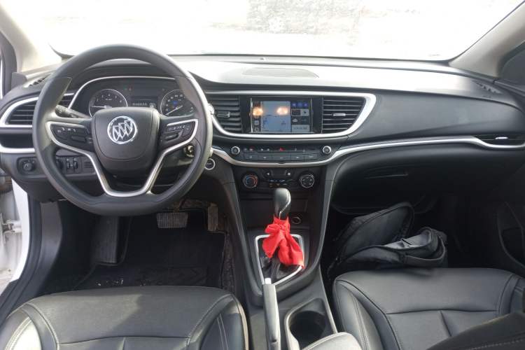 Used Buick GT 2021 Revised Version Flagship 1.5L Automatic Elite Edition Center Console