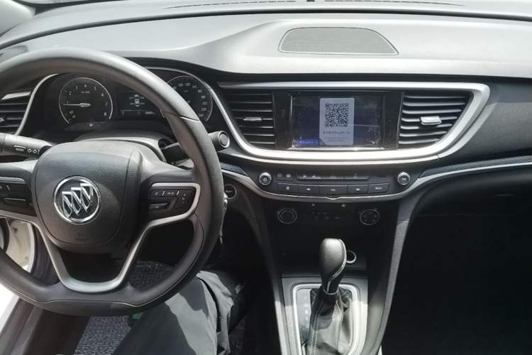 Used Buick GT 2021 Revised Version Flagship 1.5L Automatic Elite Edition Center Console