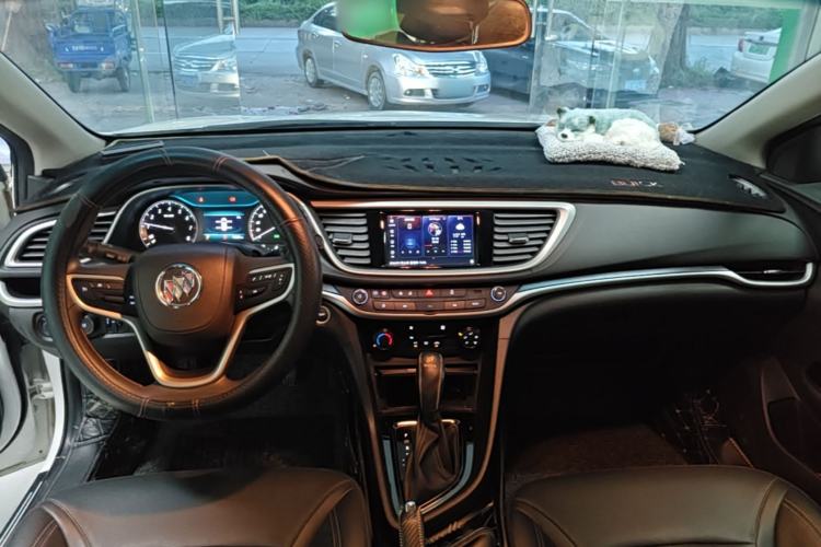 Used Buick GT 2021 Revised Version Flagship 1.5L Automatic Elite Edition Center Console
