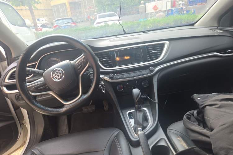 Used Buick GT 2021 Revised Version 1.3T Automatic Mild Hybrid Elite Edition Center Console