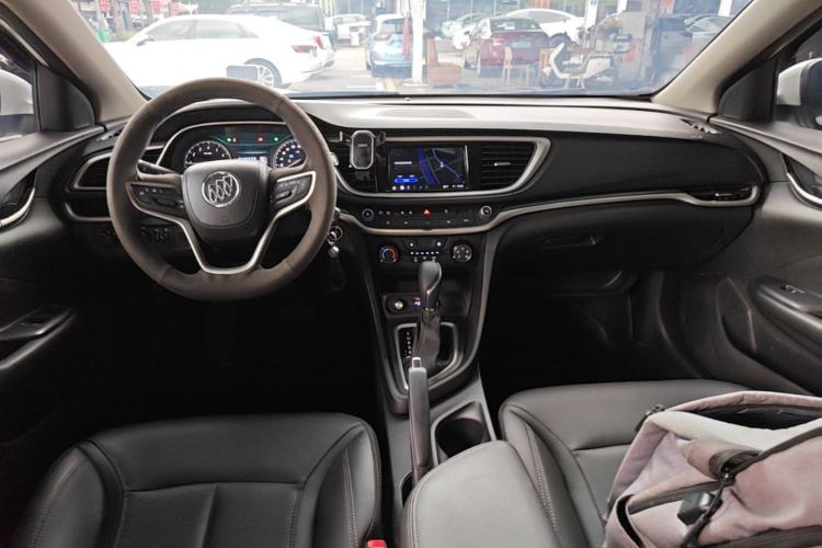 Used Buick GT 2021 Revised Version Flagship 1.5L Automatic Elite Edition Center Console