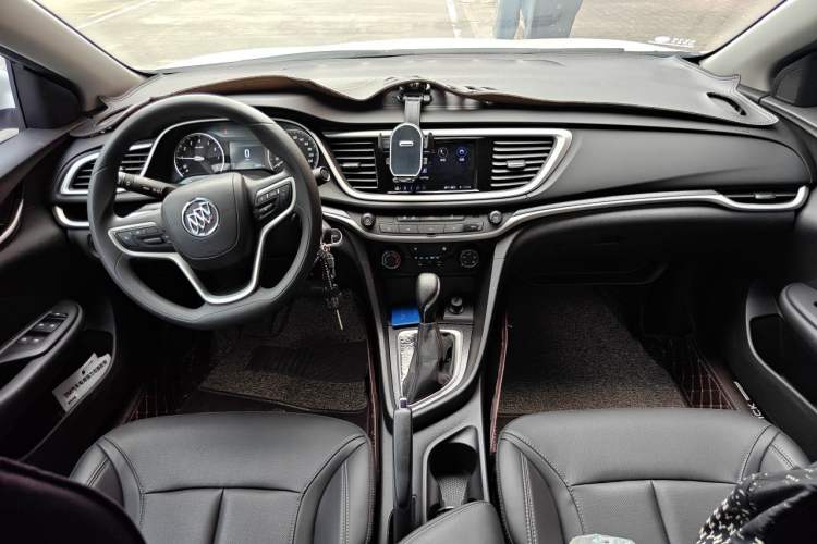 Used Buick GT 2021 Revised Version Flagship 1.5L Automatic Elite Edition Center Console