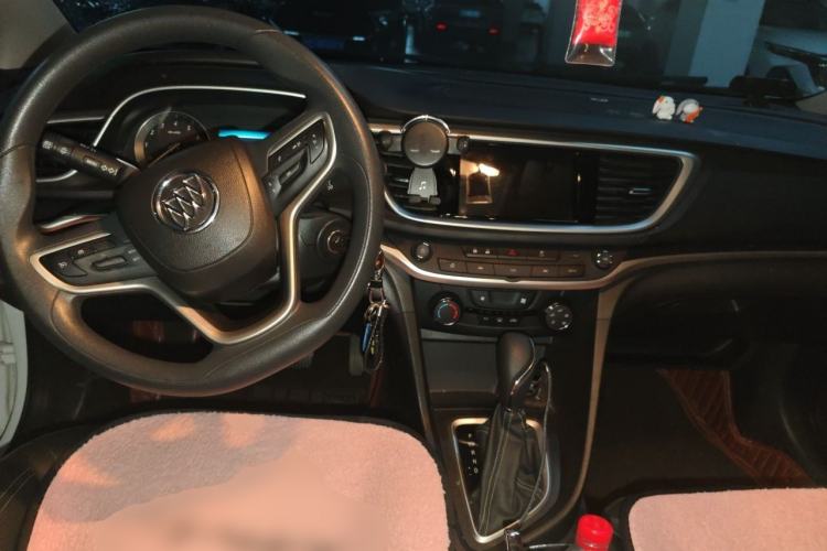 Used Buick GT 2021 Revised Version 1.3T Automatic Mild Hybrid Elite Edition Center Console