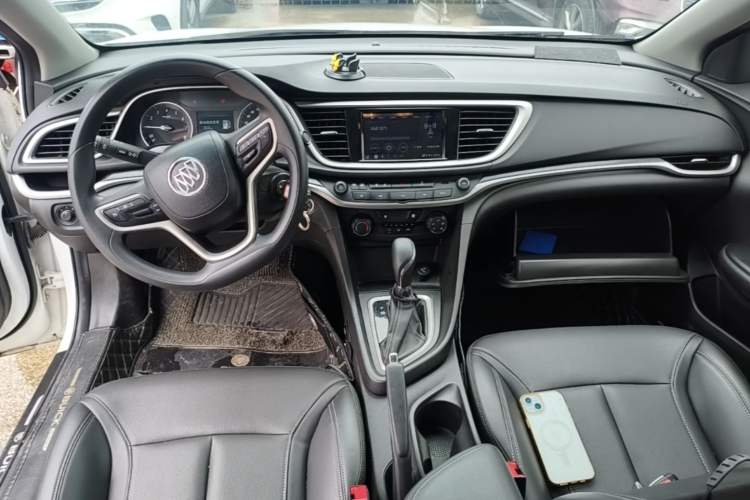 Used Buick GT 2021 Revised Version Flagship 1.5L Automatic Elite Edition Center Console