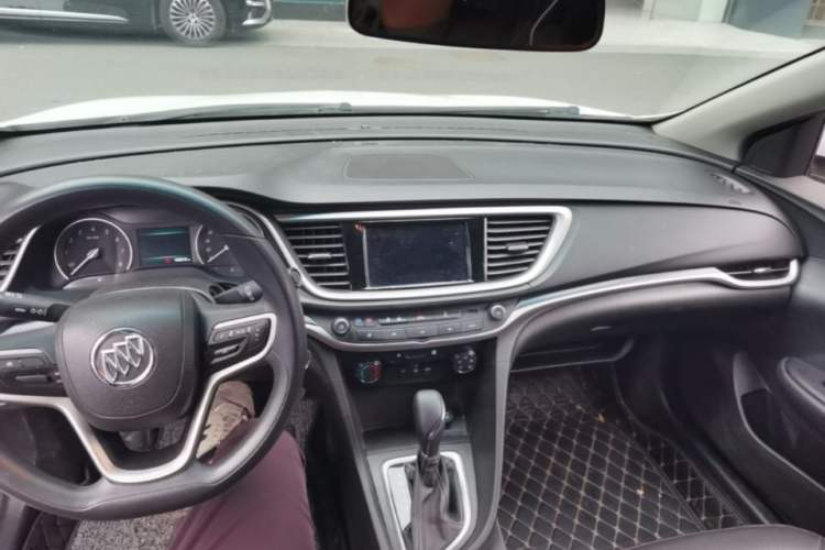 Used Buick GT 2021 Revised Version Flagship 1.5L Automatic Elite Edition Center Console