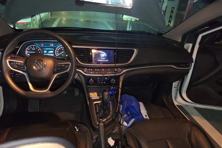 Used Buick GT 2021 Revised Version Flagship 1.5L Automatic Elite Edition Center Console