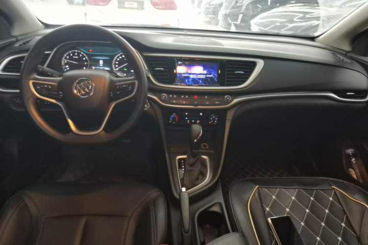 Used Buick GT 2021 Revised Version Flagship 1.5L Automatic Elite Edition Center Console