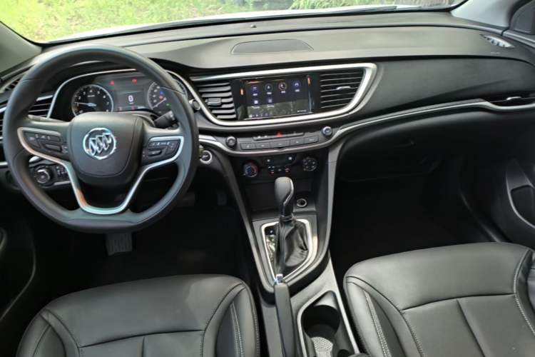 Used Buick GT 2021 Revised Version Flagship 1.5L Automatic Elite Edition Center Console