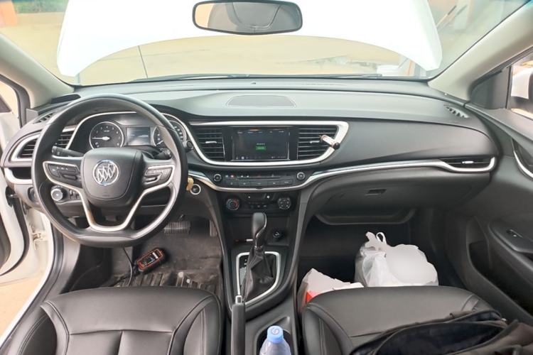 Used Buick GT 2021 Revised Version Flagship 1.5L Automatic Elite Edition Center Console