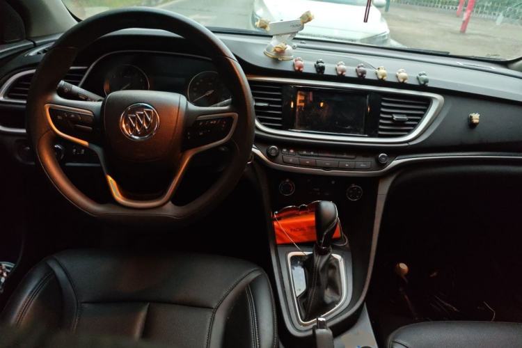 Used Buick GT 2021 Revised Version 1.3T Automatic Mild Hybrid Elite Edition Center Console