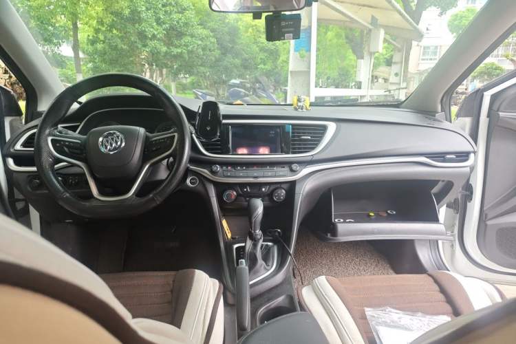 Used Buick GT 2021 Revised Version Flagship 1.5L Automatic Elite Edition Center Console