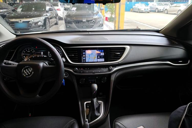 Used Buick GT 2021 1.3T Automatic Mild Hybrid Elite Version Center Console