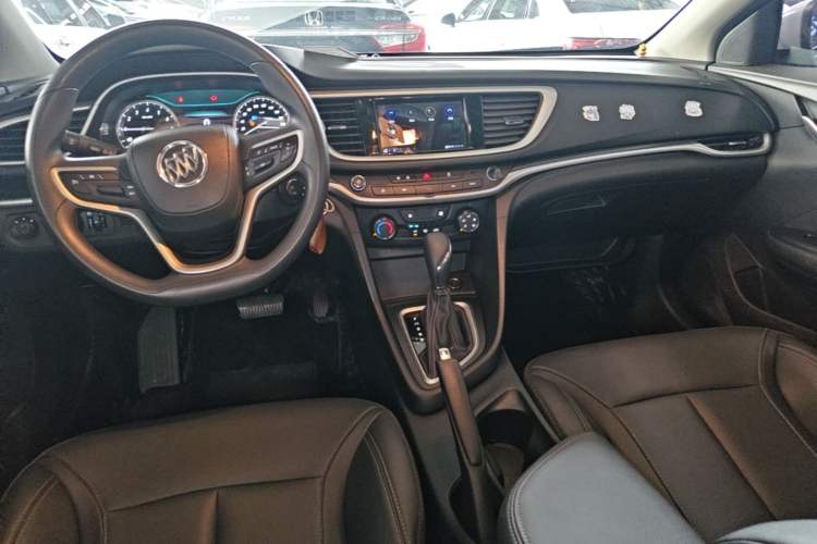 Used Buick GT 2021 Revised Version Flagship 1.5L Automatic Entry-Level Trim Center Console