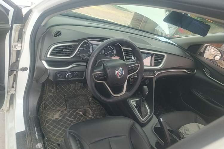 Used Buick GT 2021 Revised Version Flagship 1.5L Automatic Elite Edition Center Console