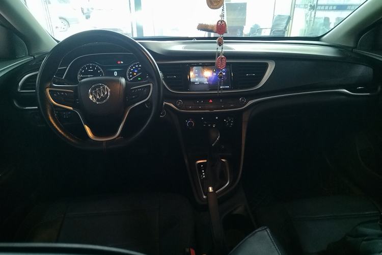 Used Buick GT 2021 Revised Version Flagship 1.5L Automatic Elite Edition Center Console