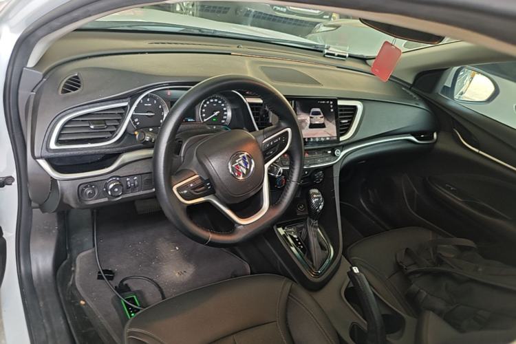 Used Buick GT 2021 Revised Version Flagship 1.5L Automatic Elite Edition Center Console
