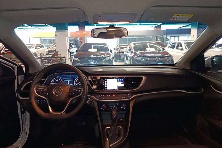 Used Buick GT 2021 Revised Version 1.3T Automatic Mild Hybrid Elite Edition Center Console