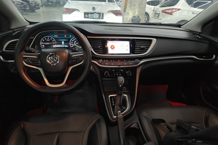 Used Buick GT 2021 1.3T Automatic Mild Hybrid Elite Version Center Console