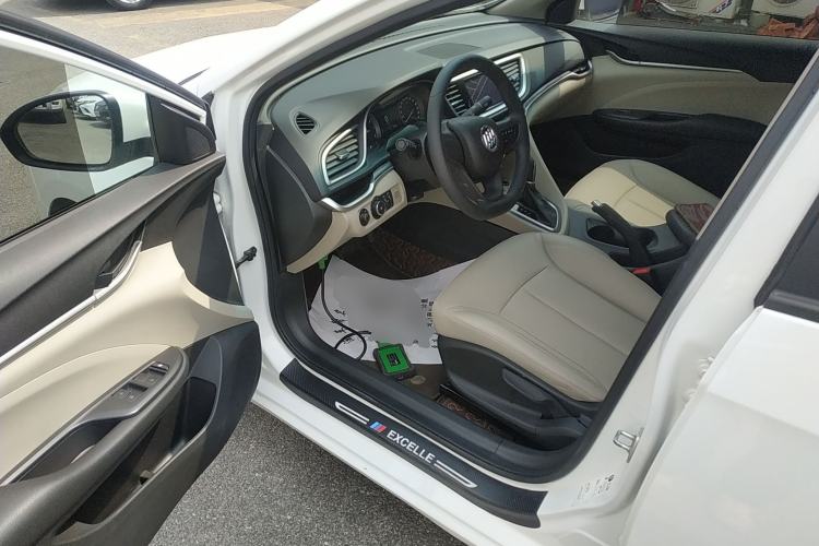 Used Buick GT 2021 Exemplar 1.5L Automatic Elite Version Driver Seat