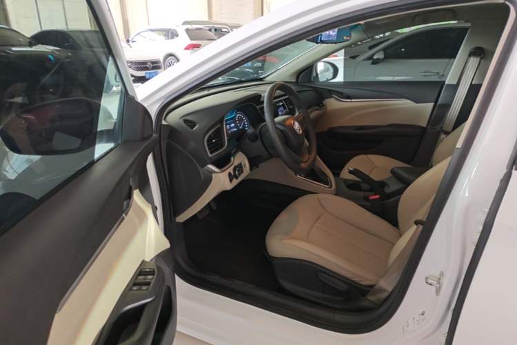 Used Buick GT 2021 Exemplar 1.5L Automatic Elite Version Driver Seat
