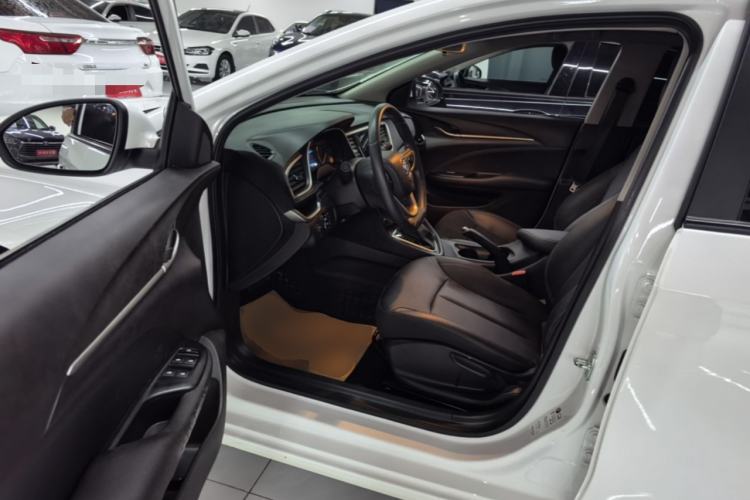 Used Buick GT 2021 Revised Version 1.3T Automatic Mild Hybrid Elite Edition Driver Seat