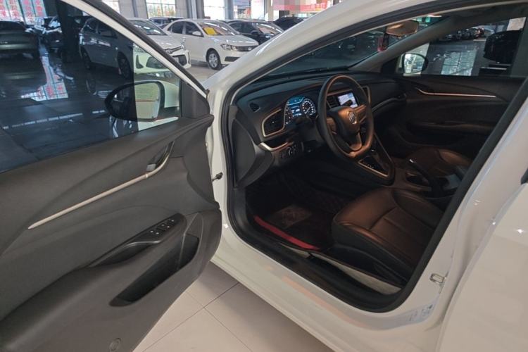 Used Buick GT 2021 1.3T Automatic Mild Hybrid Elite Version Driver Seat