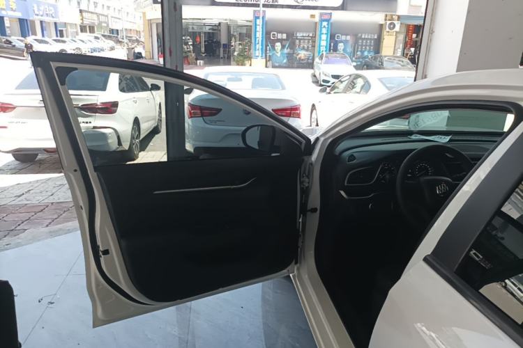 Used Buick GT 2021 1.3T Automatic Mild Hybrid Elite Version Driver Seat