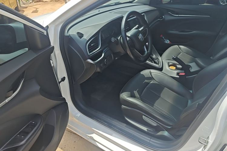 Used Buick GT 2021 1.3T Automatic Mild Hybrid Elite Version Driver Seat