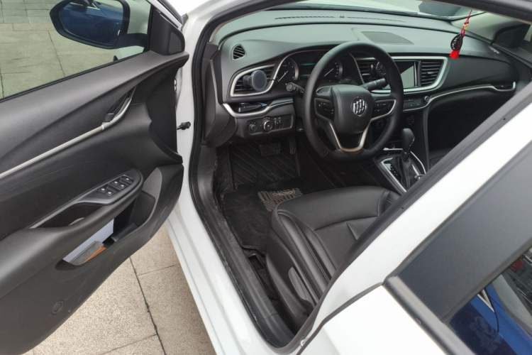 Used Buick GT 2021 Exemplar 1.5L Automatic Elite Version Driver Seat