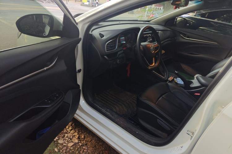 Used Buick GT 2021 1.3T Automatic Mild Hybrid Entry Model Driver Seat