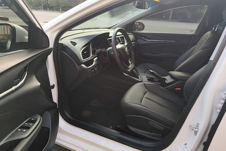 Used Buick GT 2021 Revised Version Flagship 1.5L Automatic Entry-Level Trim Driver Seat