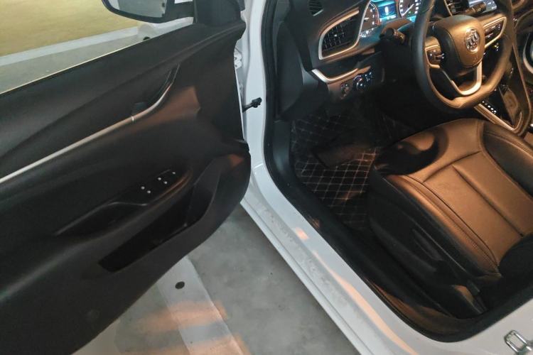 Used Buick GT 2021 Exemplar 1.5L Automatic Elite Version Driver Seat