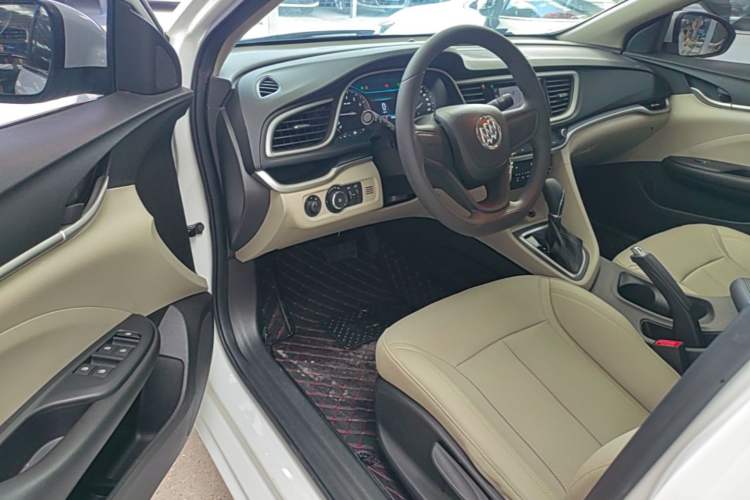 Used Buick GT 2021 Exemplar 1.5L Automatic Elite Version Driver Seat