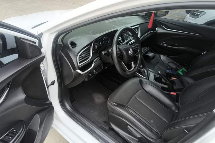 Used Buick GT 2021 Revised Version 1.3T Automatic Mild Hybrid Elite Edition Driver Seat