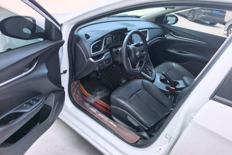 Used Buick GT 2021 Revised Version 1.3T Automatic Mild Hybrid Advanced Edition Driver Seat