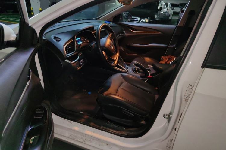Used Buick GT 2021 1.3T Automatic Mild Hybrid Elite Version Driver Seat