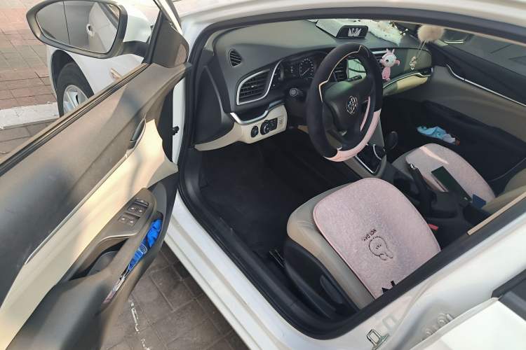 Used Buick GT 2021 Exemplar 1.5L Automatic Elite Version Driver Seat
