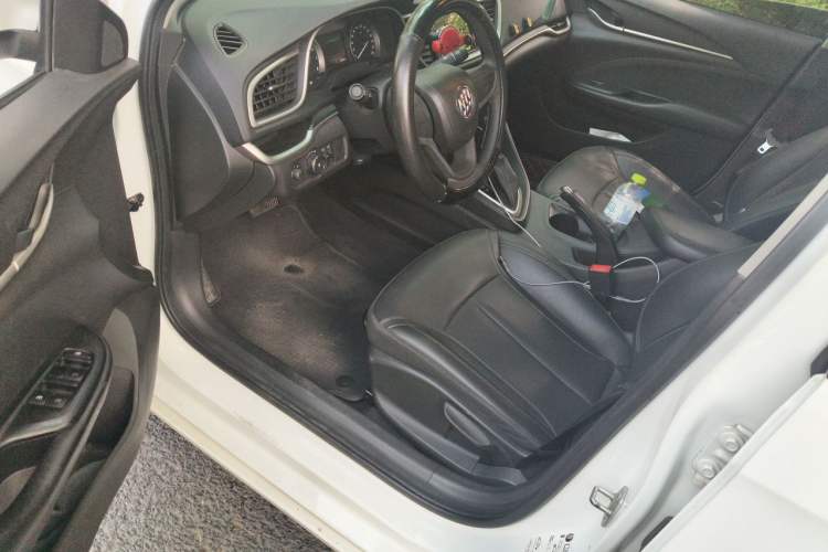 Used Buick GT 2021 1.3T Automatic Mild Hybrid Elite Version Driver Seat