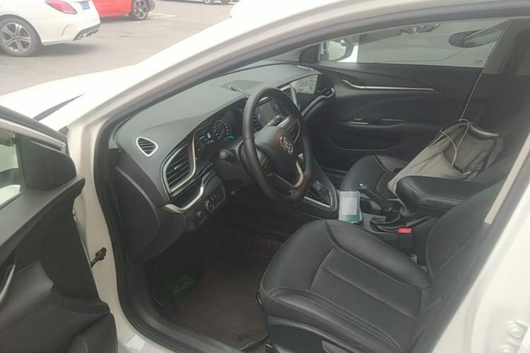 Used Buick GT 2021 1.3T Automatic Mild Hybrid Elite Version Driver Seat