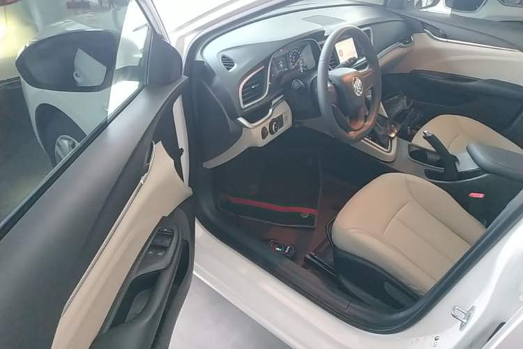 Used Buick GT 2021 Exemplar 1.5L Automatic Elite Version Driver Seat