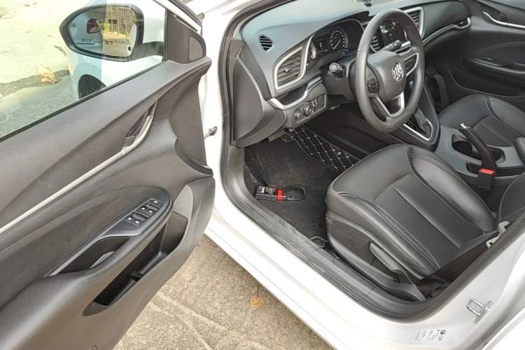Used Buick GT 2021 Revised Version 1.3T Automatic Mild Hybrid Advanced Edition Driver Seat