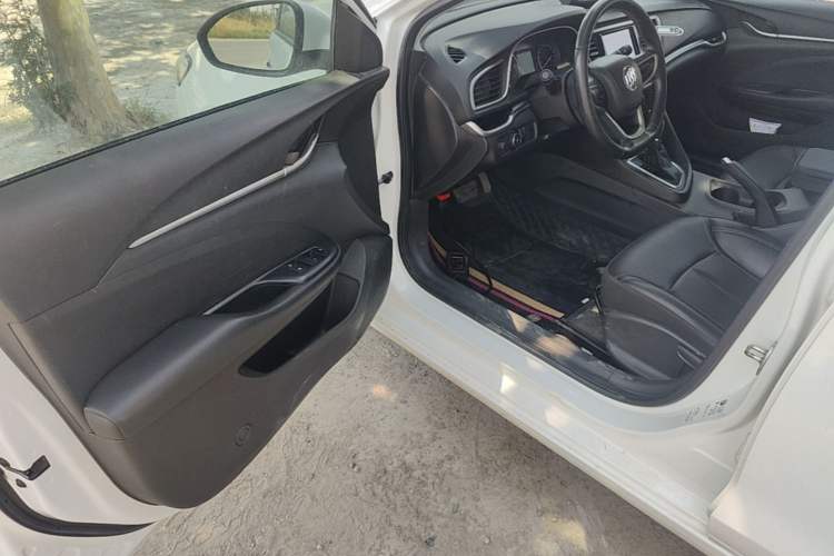 Used Buick GT 2021 1.3T Automatic Mild Hybrid Elite Version Driver Seat